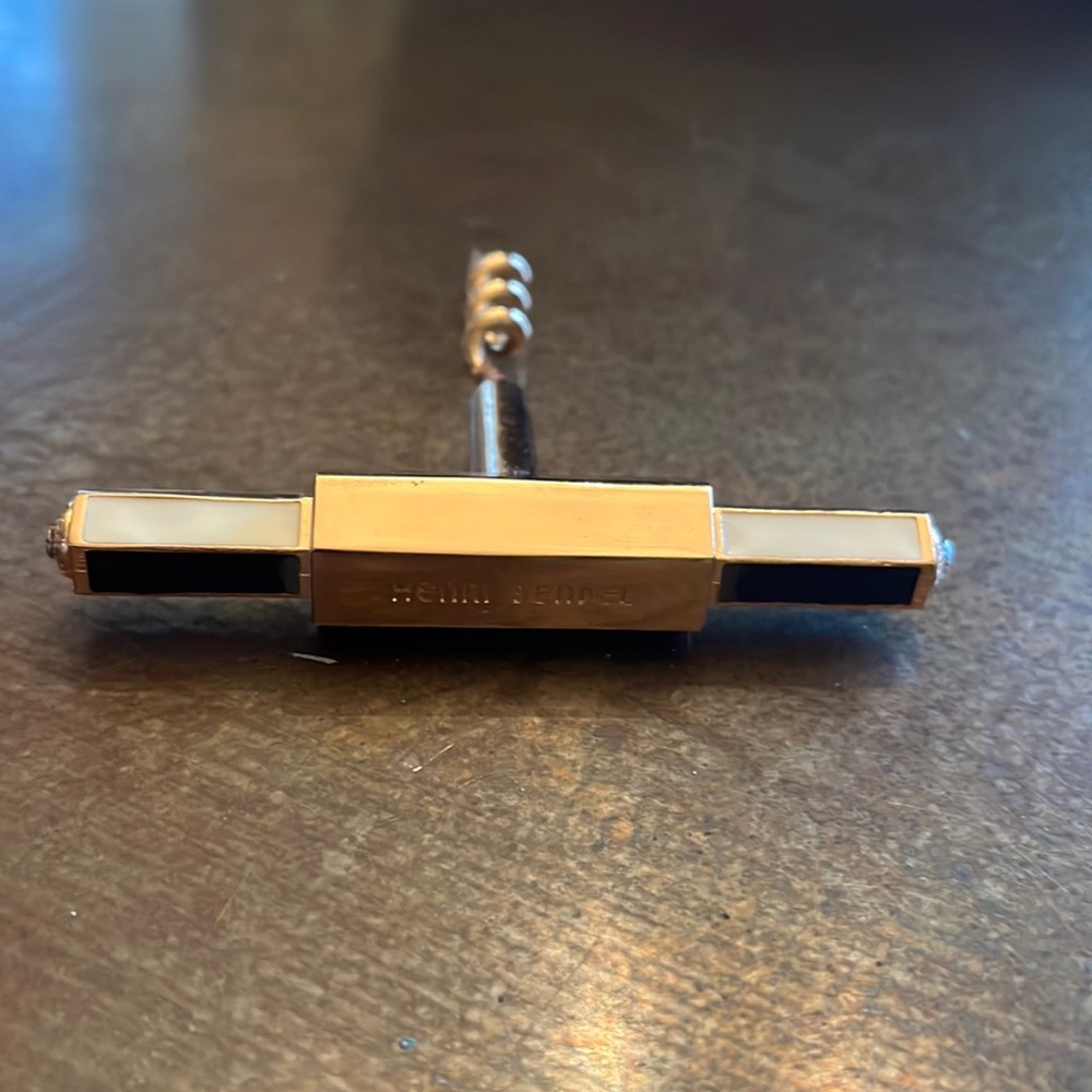 Henri Bendel wine opener